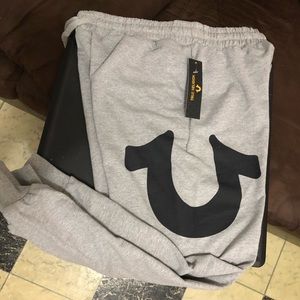 True religion joggers size medium